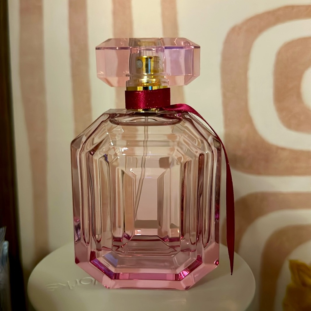 Victoria’s Secret Bombshell Magic Limited Edition Perfume